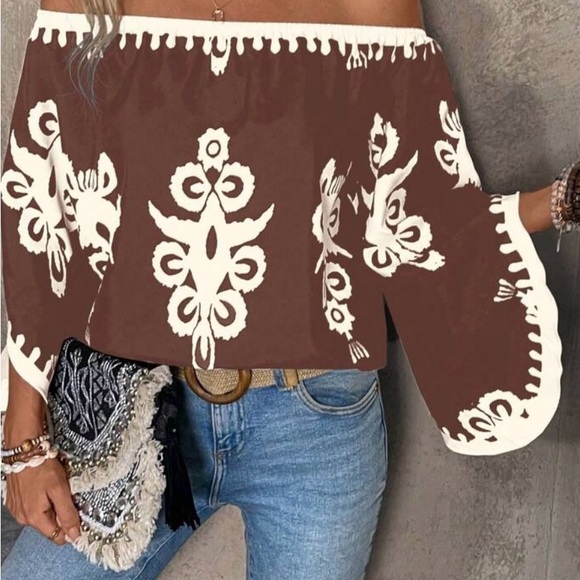 Brown and White Off-Shoulder Women's Top last one - Picture 4 of 4